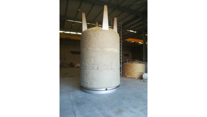 Industrial tank thermal insulation with application of ProRox WM 960